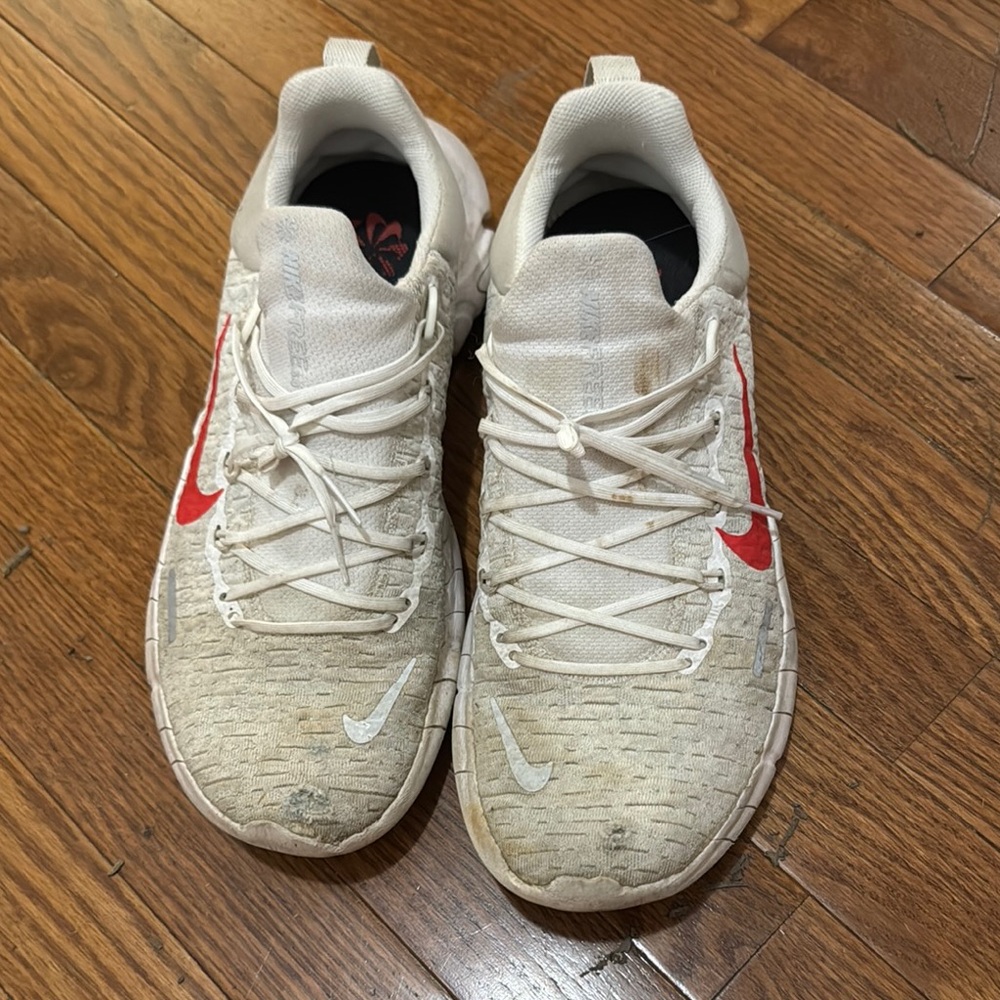 Nike Men's Shoes - White and Red